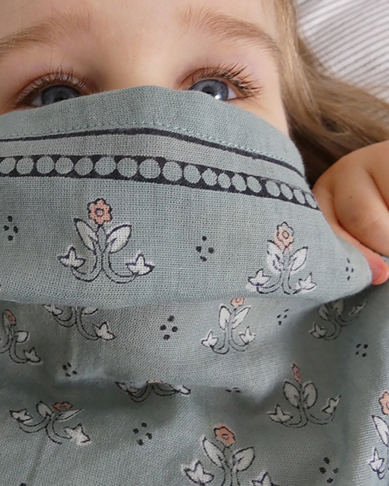 Foulard pour enfant bohème chic, imprimé au blockprint en Inde